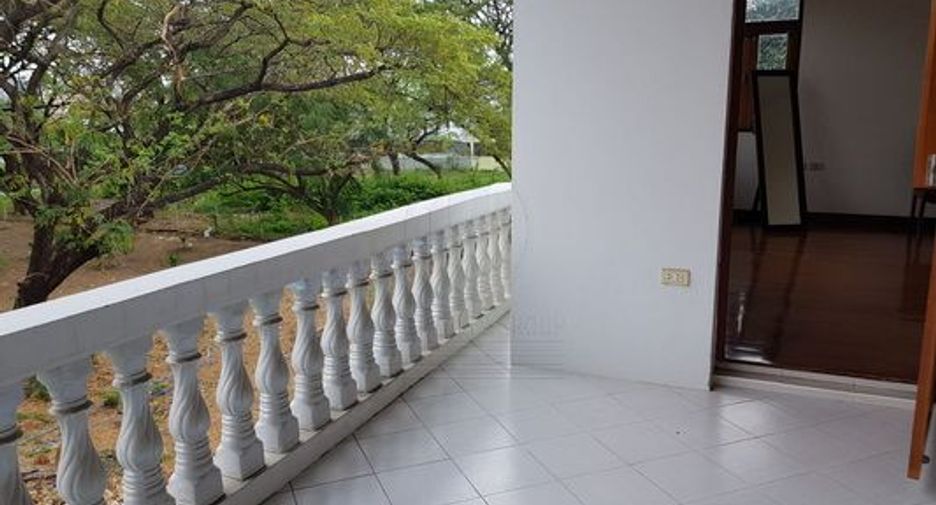 Haus zur Miete mit 6 Zimmer in Suan Luang, Bangkok