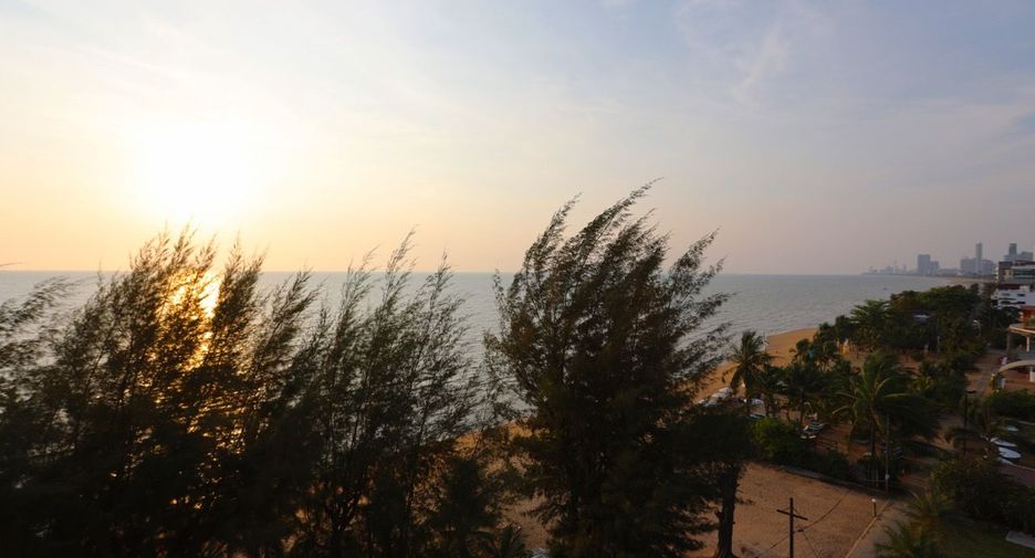 Condo en venta de 2 habitaciones en Sattahip, Chonburi