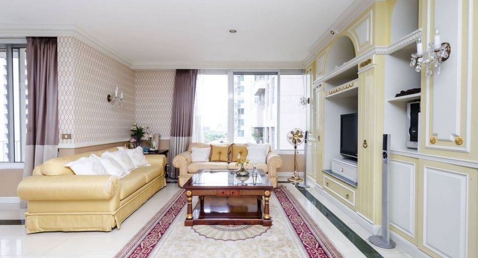Condo en alquiler y en venta de 3 habitaciones en Pathum Wan, Bangkok