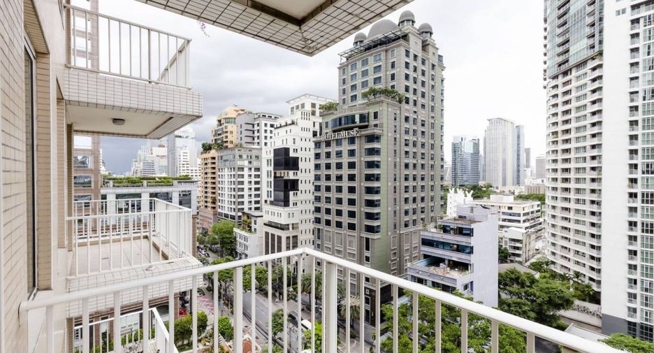 Condo en alquiler y en venta de 3 habitaciones en Pathum Wan, Bangkok