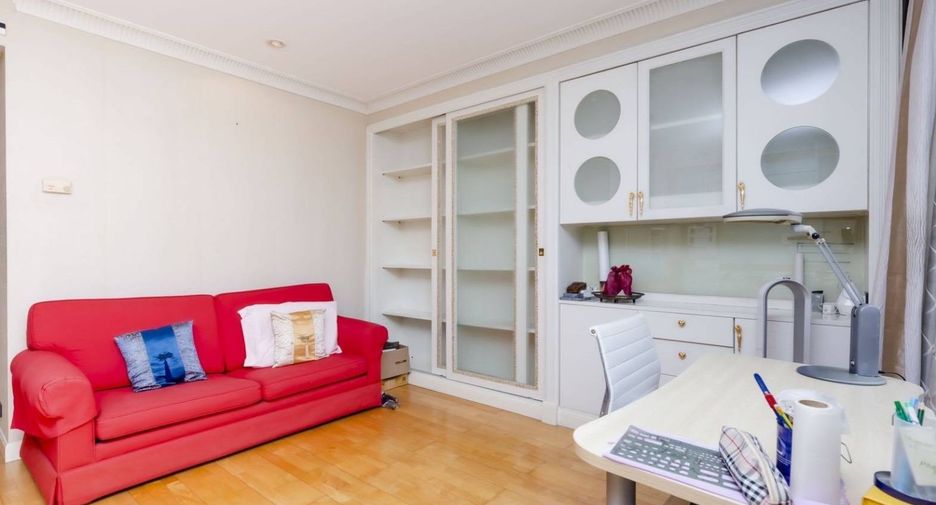 Condo en alquiler y en venta de 3 habitaciones en Pathum Wan, Bangkok