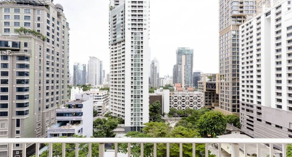 Condo en alquiler y en venta de 3 habitaciones en Pathum Wan, Bangkok