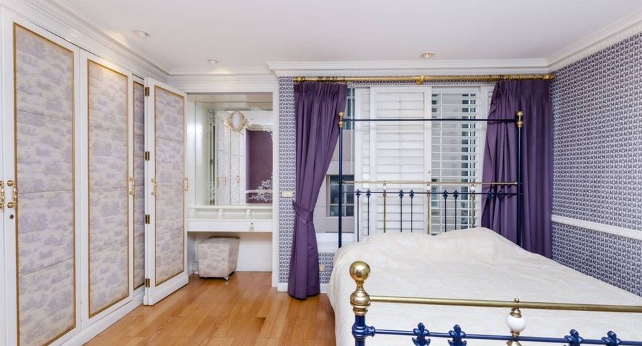 Condo en alquiler y en venta de 3 habitaciones en Pathum Wan, Bangkok