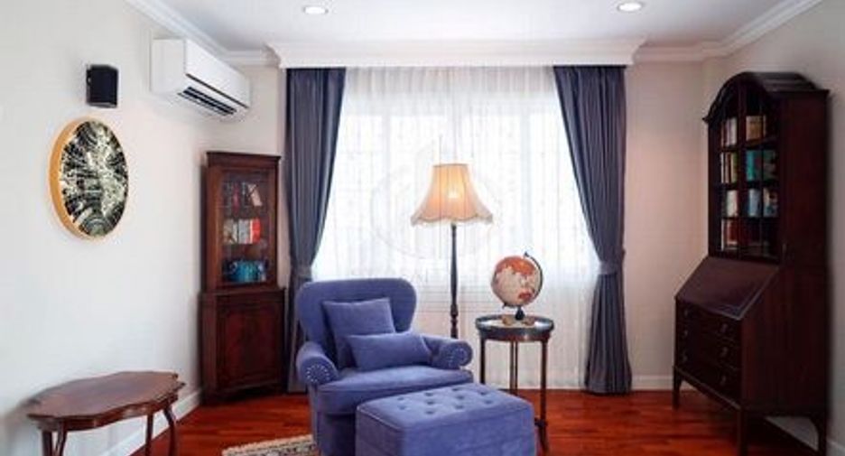 For sale 4 ベッドルーム house in Bang Na, Bangkok