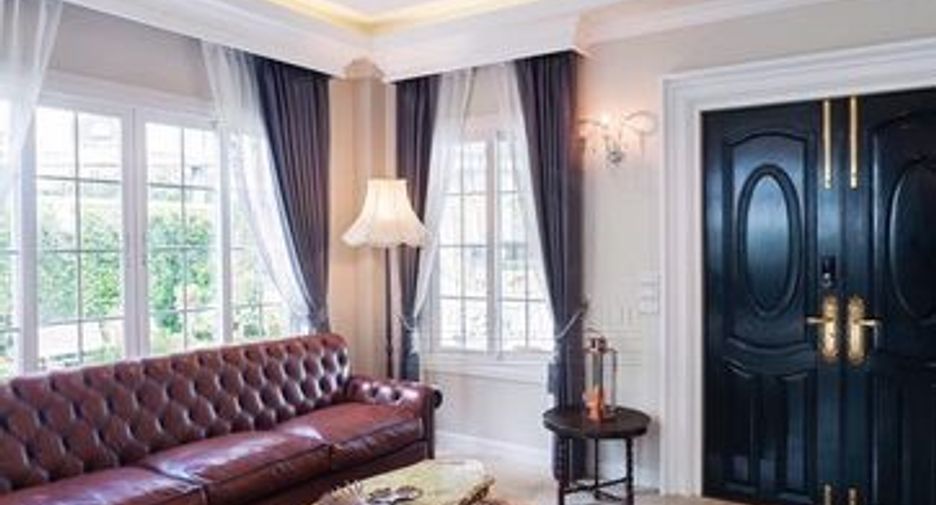 For sale 4 ベッドルーム house in Bang Na, Bangkok