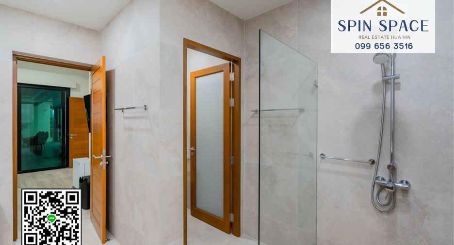 For sale 4 bedrooms villa in Hua Hin, Prachuap Khiri Khan