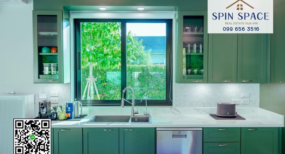 For sale 4 bedrooms villa in Hua Hin, Prachuap Khiri Khan