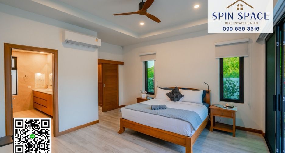 For sale 4 bedrooms villa in Hua Hin, Prachuap Khiri Khan