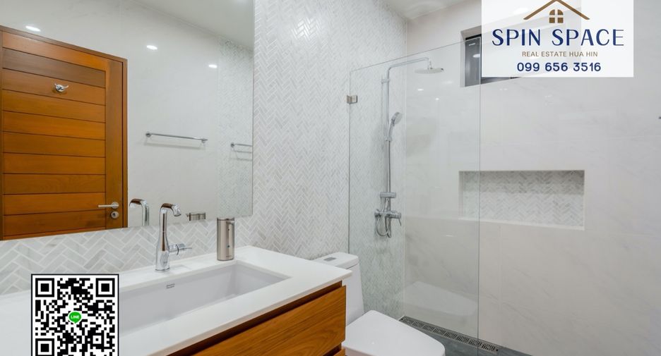 For sale 4 bedrooms villa in Hua Hin, Prachuap Khiri Khan