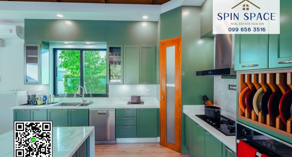 For sale 4 bedrooms villa in Hua Hin, Prachuap Khiri Khan