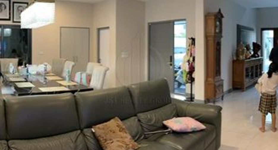 Haus zur Miete und zum Kauf mit 4 Zimmer in Prawet, Bangkok