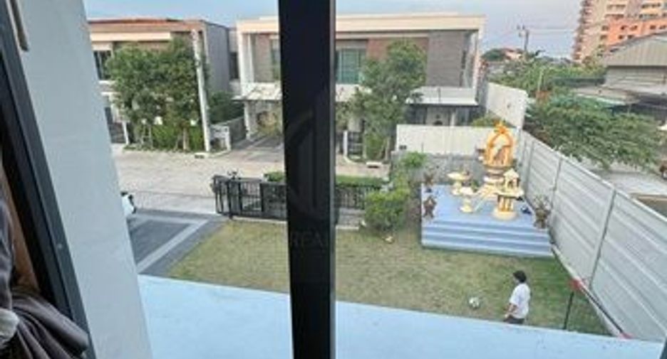 Haus zur Miete und zum Kauf mit 4 Zimmer in Prawet, Bangkok