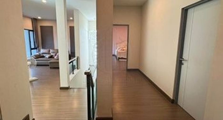 Haus zur Miete und zum Kauf mit 4 Zimmer in Prawet, Bangkok