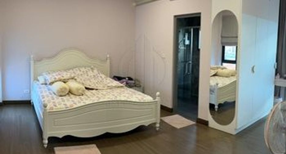 Haus zur Miete und zum Kauf mit 4 Zimmer in Prawet, Bangkok