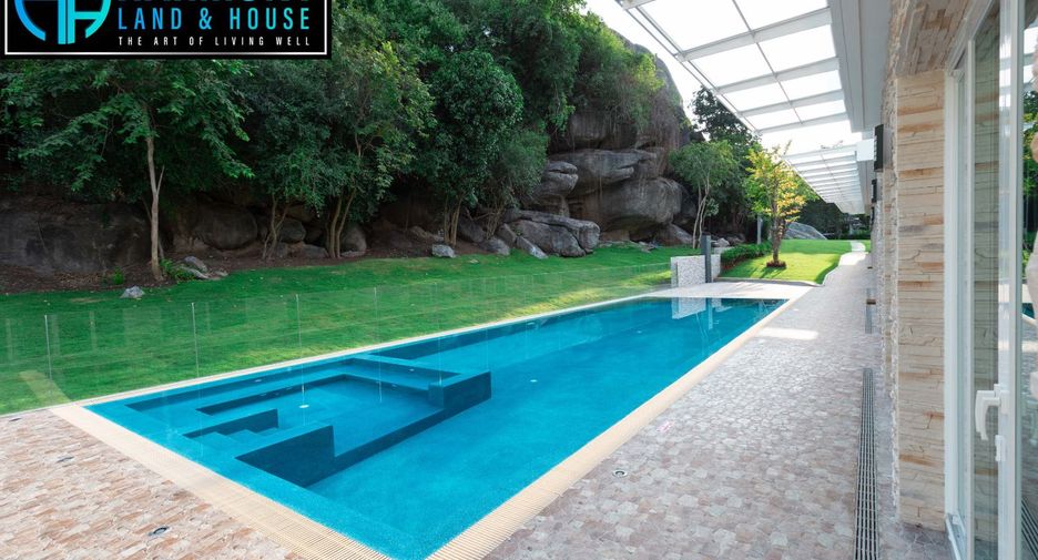 For sale 12 bedrooms hotel in Hua Hin, Prachuap Khiri Khan
