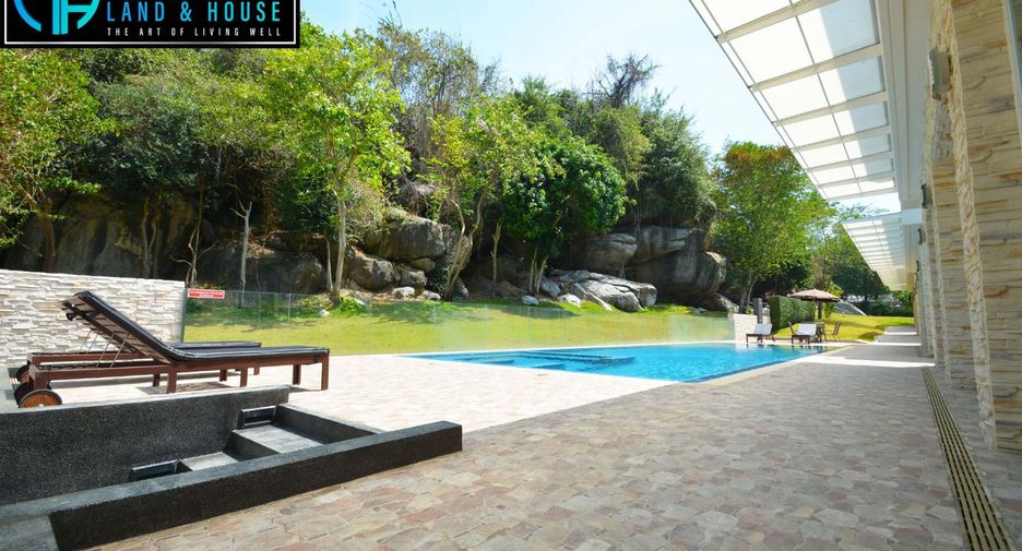 For sale 12 bedrooms hotel in Hua Hin, Prachuap Khiri Khan