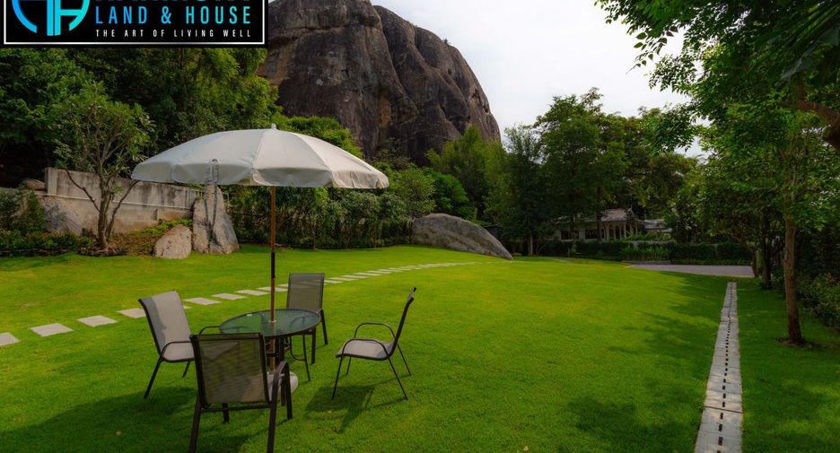 For sale 12 bedrooms hotel in Hua Hin, Prachuap Khiri Khan
