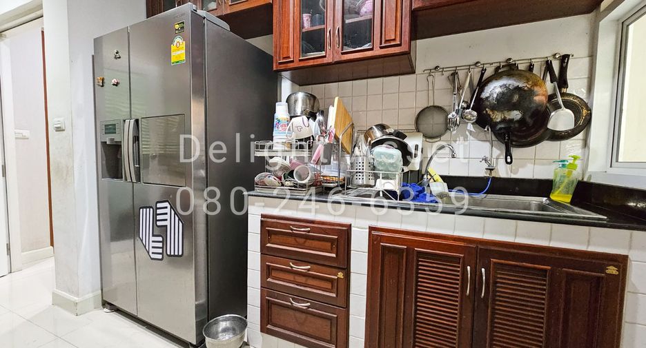 Casa en venta de 4 habitaciones en Mueang Nonthaburi, Nonthaburi