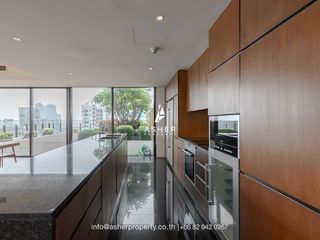À louer 3 chambres condo à Pathum Wan, Bangkok