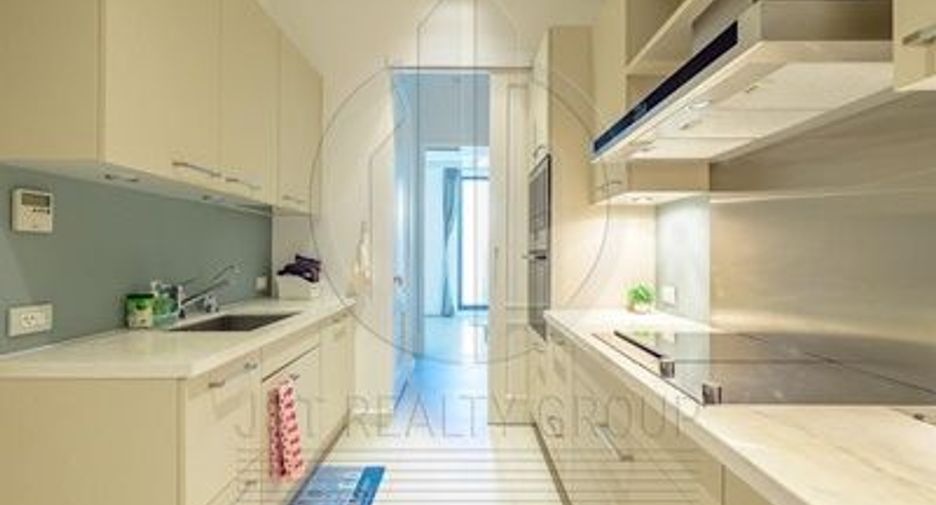 For rent 2 ベッドルーム condo in Watthana, Bangkok