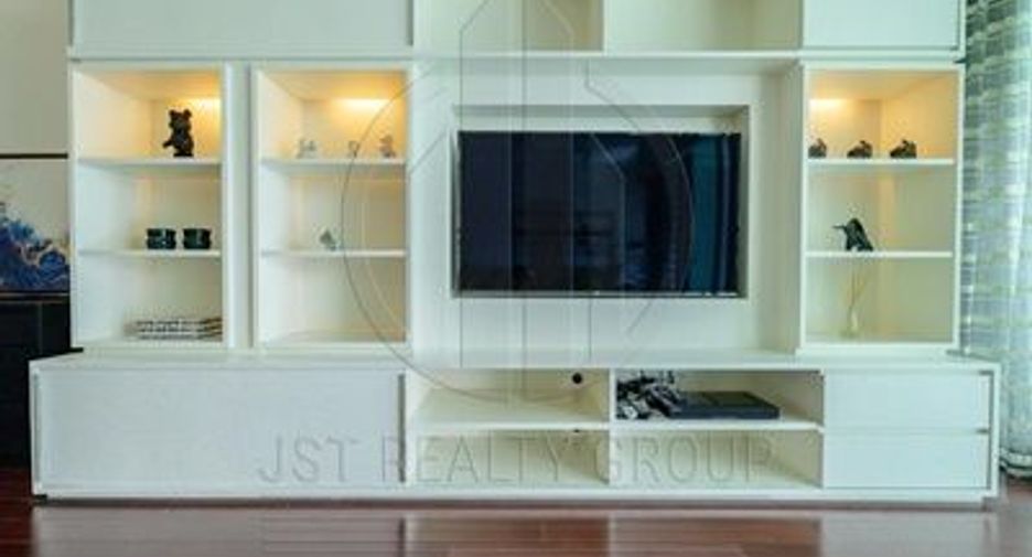 For rent 2 ベッドルーム condo in Watthana, Bangkok