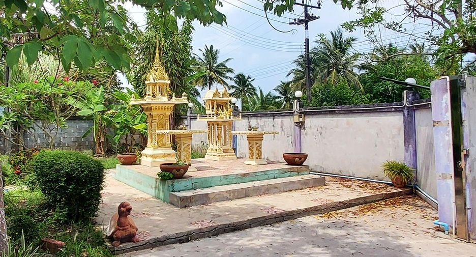 For sale 6 bedrooms retail Space in Klaeng, Rayong