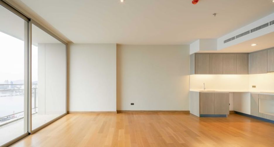 Condo en venta de 2 habitaciones en Si Racha, Chonburi