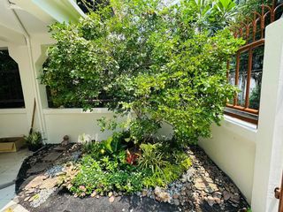 出租 5 卧室 独立屋 在 Watthana, 曼谷