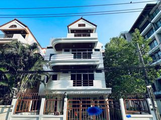 出租 5 卧室 独立屋 在 Watthana, 曼谷
