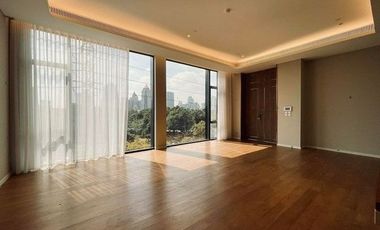 For sale 3 Beds condo in Pathum Wan, Bangkok