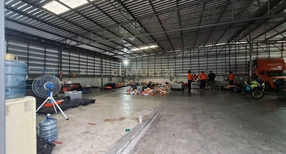 For rent warehouse in Huai Khwang, Bangkok