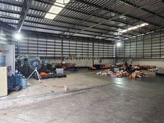For rent warehouse in Huai Khwang, Bangkok