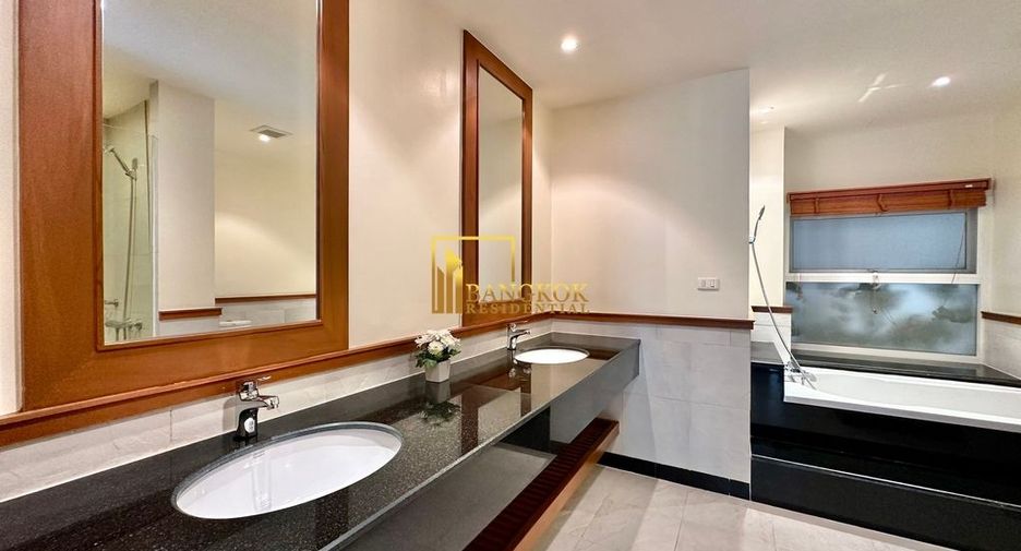 For rent 3 ベッドルーム apartment in Sathon, Bangkok