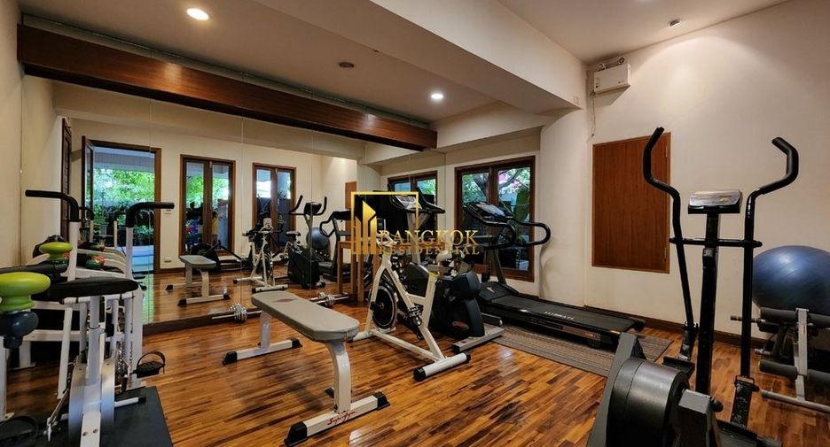 For rent 3 ベッドルーム apartment in Sathon, Bangkok