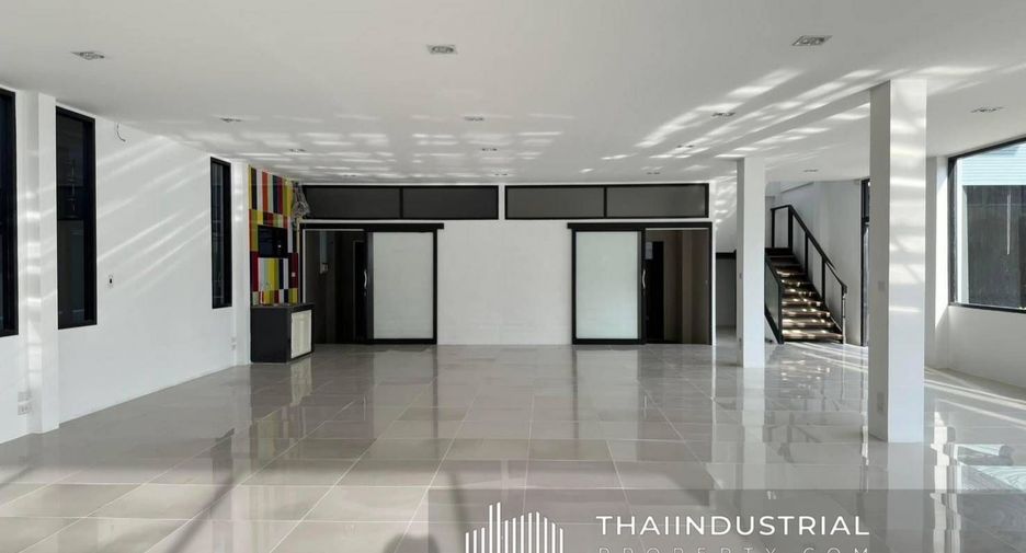 For rent warehouse in Prawet, Bangkok