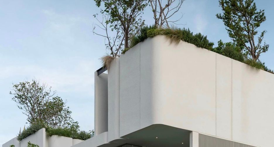 For sale 4 bedrooms house in Prawet, Bangkok