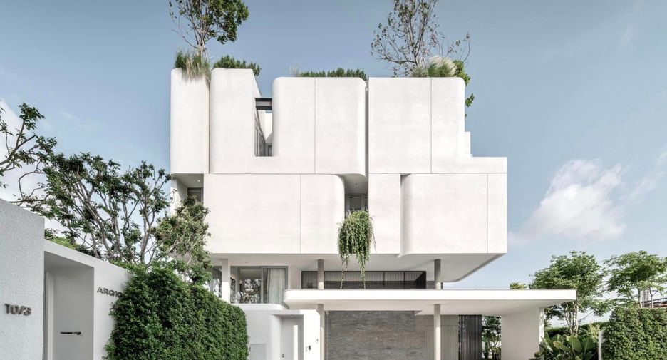 For sale 4 bedrooms house in Prawet, Bangkok