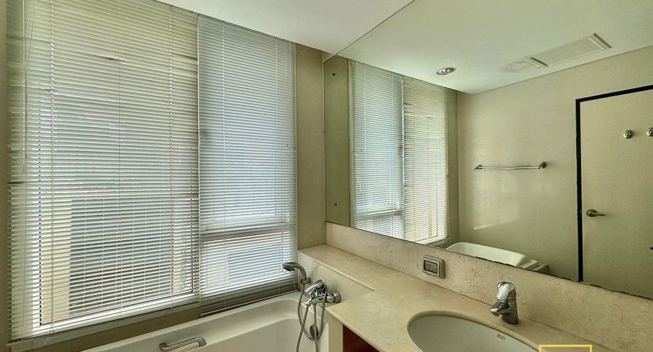Wohnung zur Miete mit 2 Zimmer in Khlong Toei, Bangkok