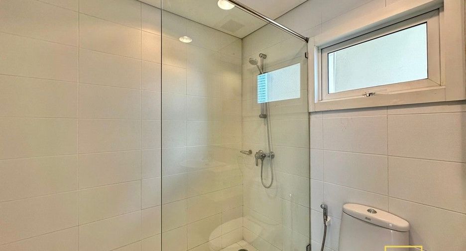 Wohnung zur Miete mit 2 Zimmer in Khlong Toei, Bangkok