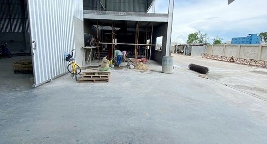 For rent 2 bed warehouse in Bang Phli, Samut Prakan