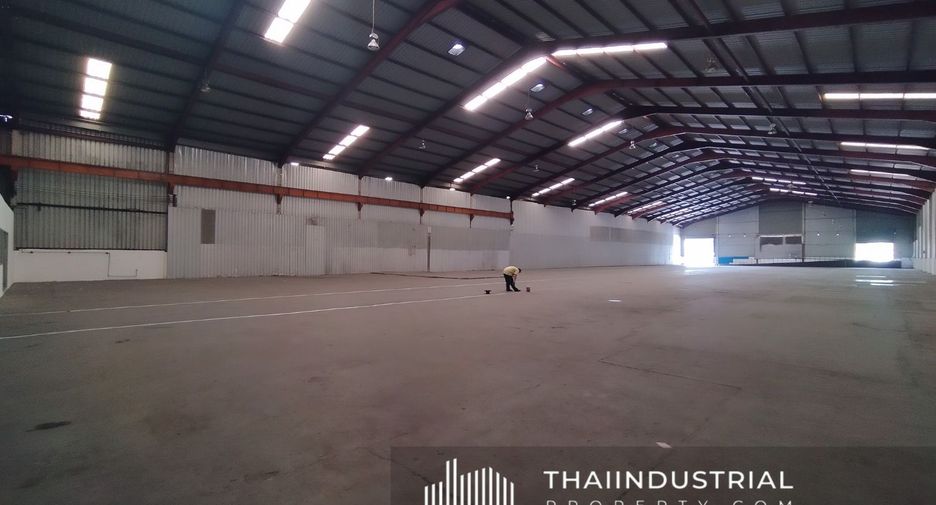 À louer entrepôt à Si Racha, Chonburi