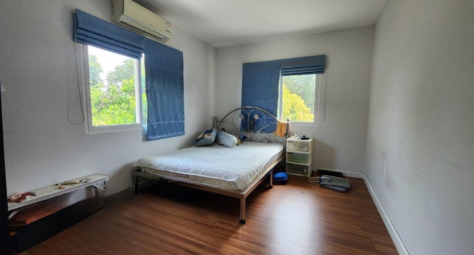 For sale 4 bedrooms house in Phra Samut Chedi, Samut Prakan
