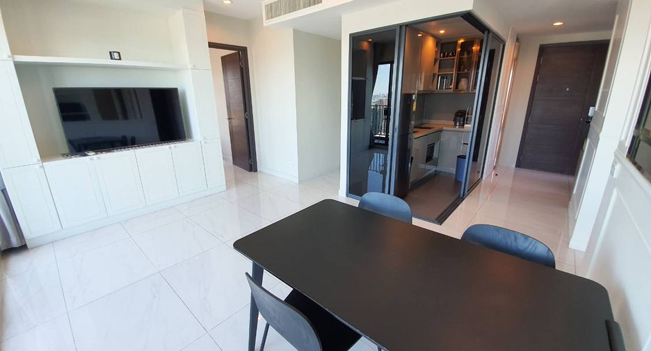 For sale 3 bedrooms condo in Watthana, Bangkok