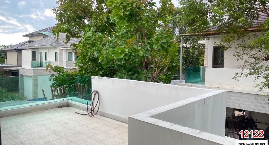 For rent 5 bedrooms house in Mueang Nonthaburi, Nonthaburi