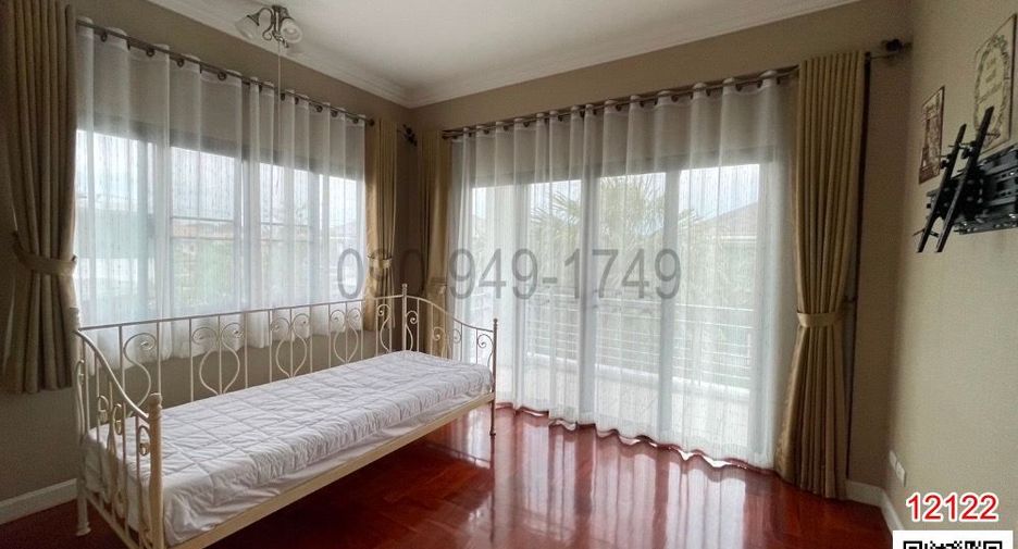 For rent 5 bedrooms house in Mueang Nonthaburi, Nonthaburi