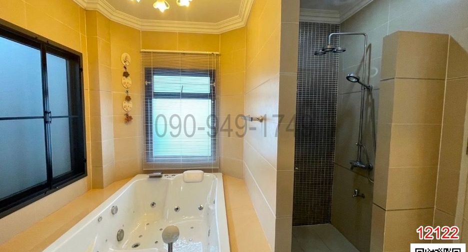 For rent 5 bedrooms house in Mueang Nonthaburi, Nonthaburi