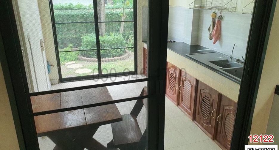 For rent 5 bedrooms house in Mueang Nonthaburi, Nonthaburi