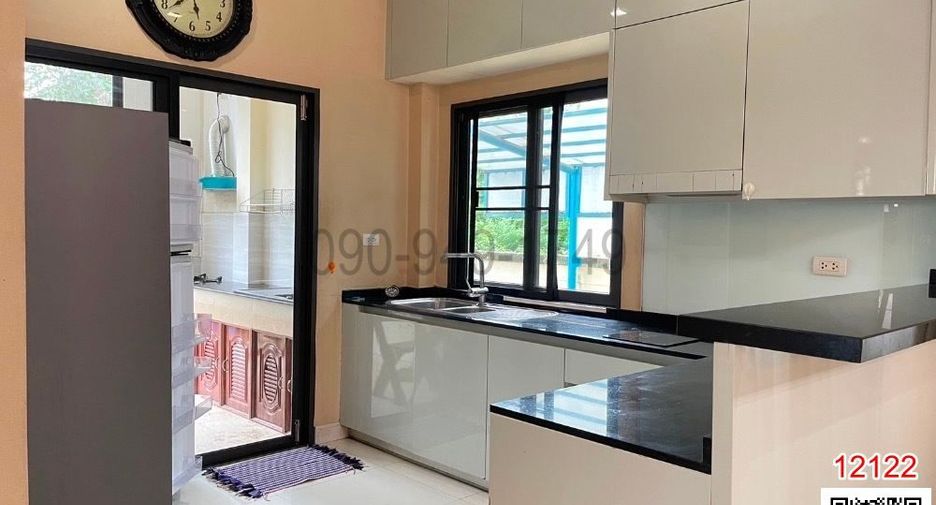 For rent 5 bedrooms house in Mueang Nonthaburi, Nonthaburi