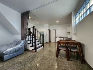 For rent 4 bed townhouse in Bang Sue, Bangkok