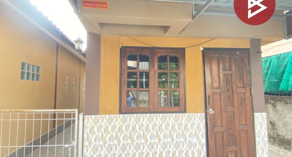 For sale 4 Beds house in Mueang Tak, Tak